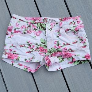 Vanilla Star pink flowery shorts size 3